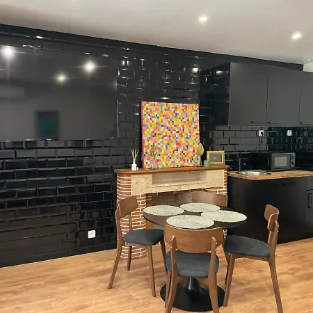 Honore, Veritable Tout A Pied, Plein Centre-ville, Plage A 5min A Pied *